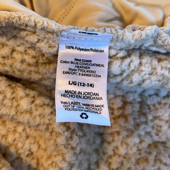 Snow tipped Blue and Cream Fleece Teddy Pullover Jacket with zipper - Picture 5 of 5